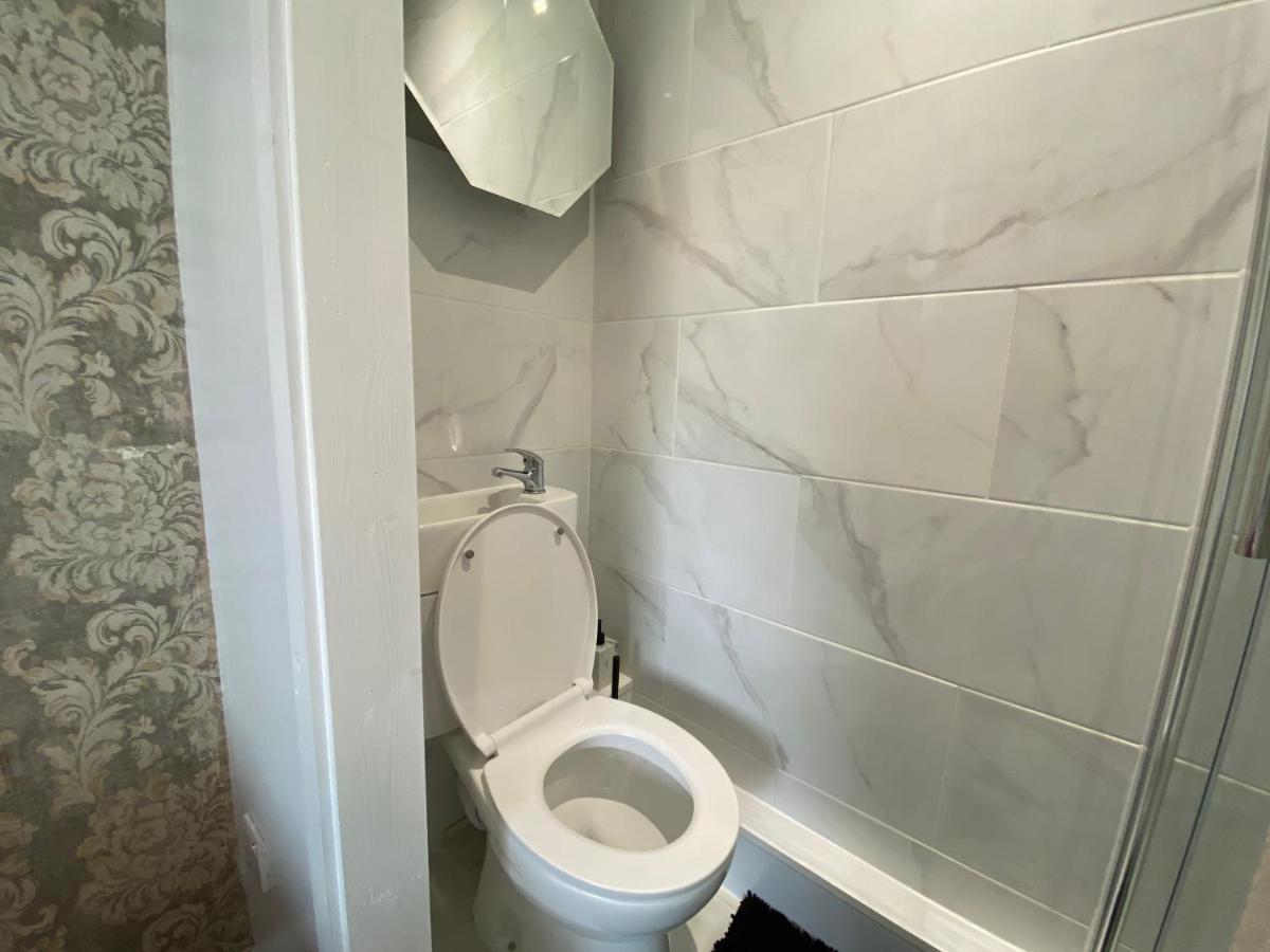 Host & Stay - Cotman Close Milton Keynes Extérieur photo