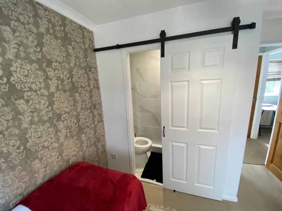 Host & Stay - Cotman Close Milton Keynes Extérieur photo